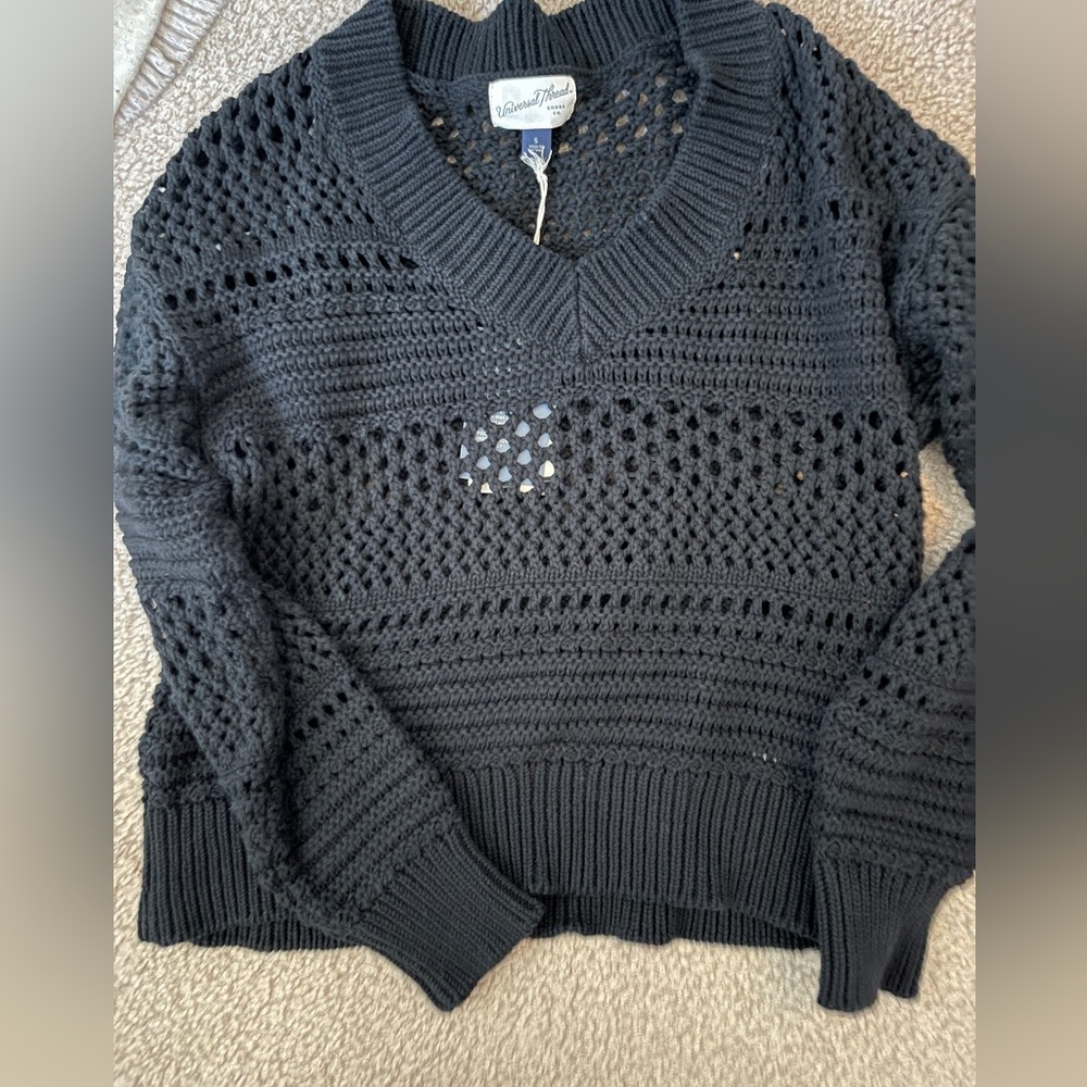 Universal Thread sweater